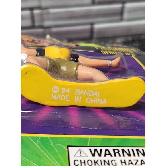 1994 Bandai Mighty Morphin Power Rangers Collectible Action Figures -yellow Rang - Picture 4 of 4